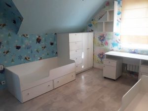 Детская комната для двух девочек
