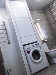Встроенный шкаф в ванную комнату